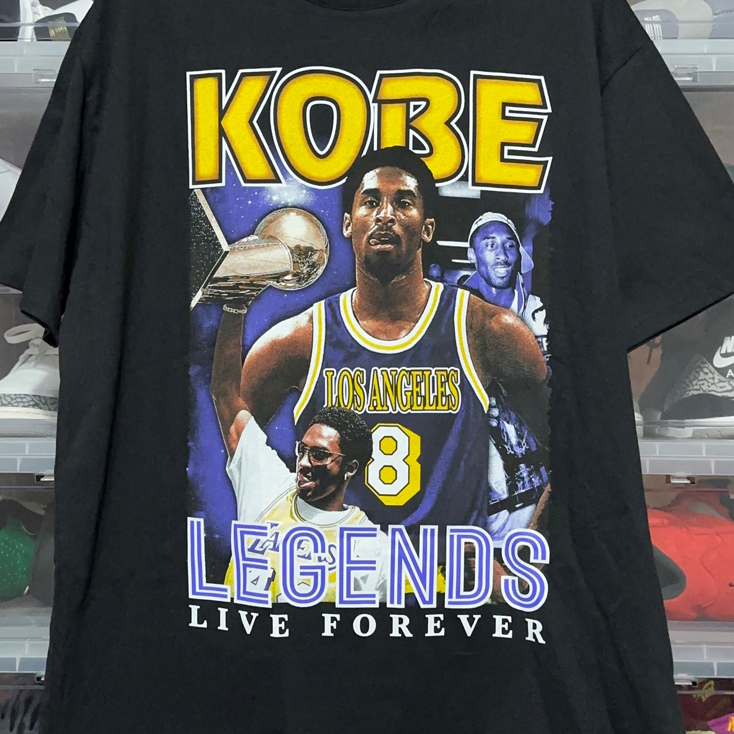 Kobe Bryant Legends Live Forever Memorial Rap Tee XL