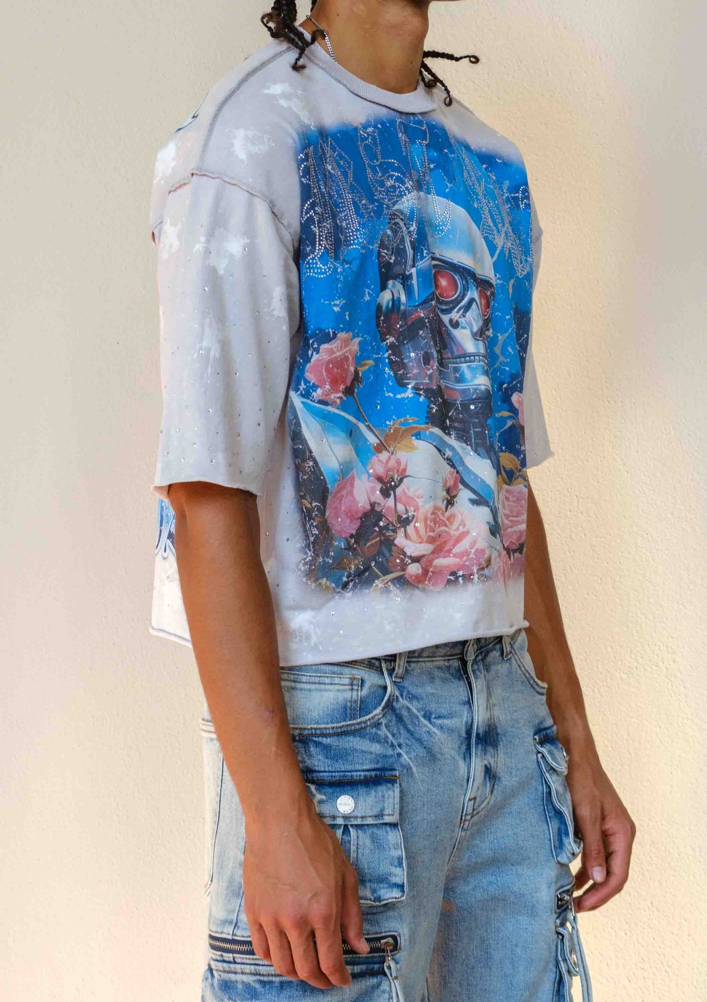 FIRST ROW LOST UTOPIA BLOSSOM CROPPED TEE