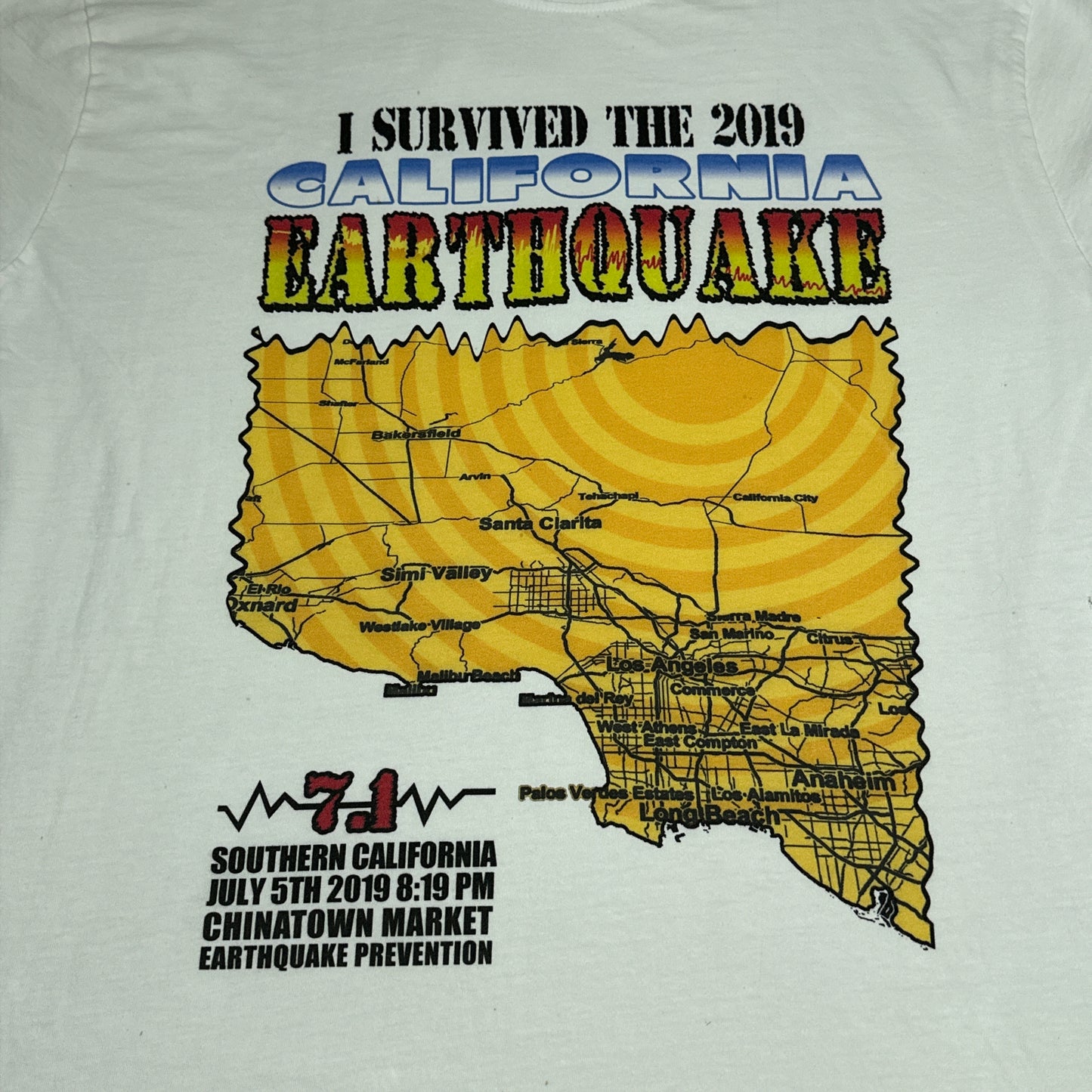 Chinatown Market I Survived 2019 California Earthquake Graphic Tee XL