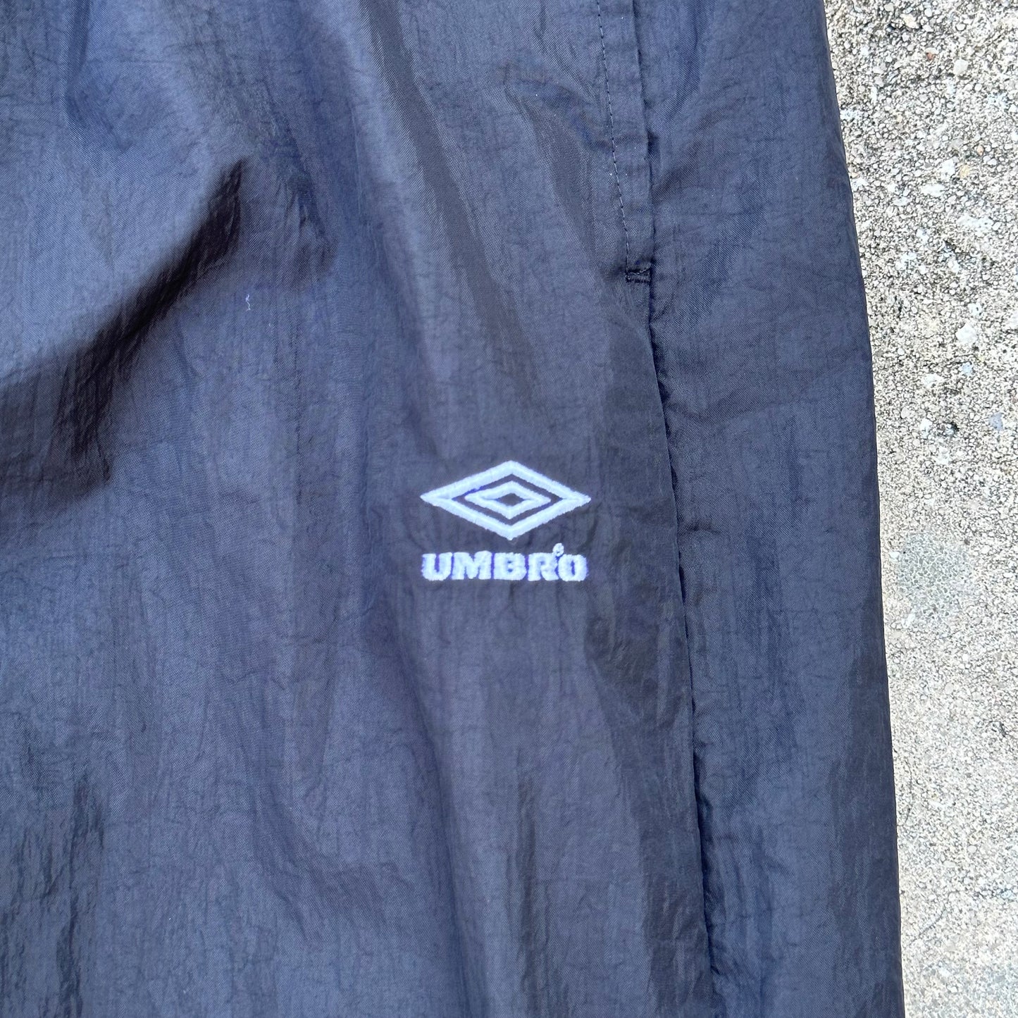 Umbro Embroidered Logo Nylon Track Pants Large