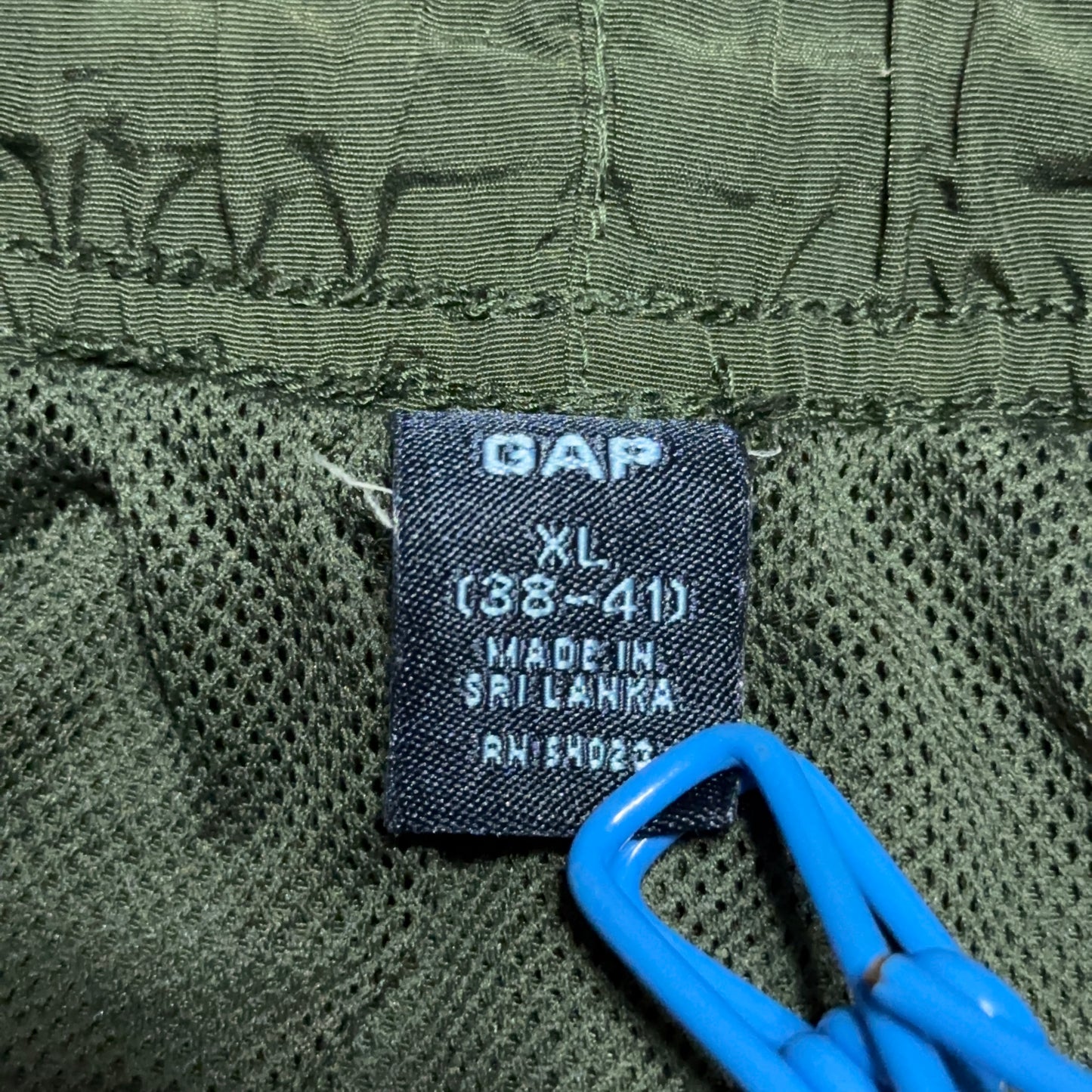 Y2K GAP Embroidered Logo Nylon Shorts XL