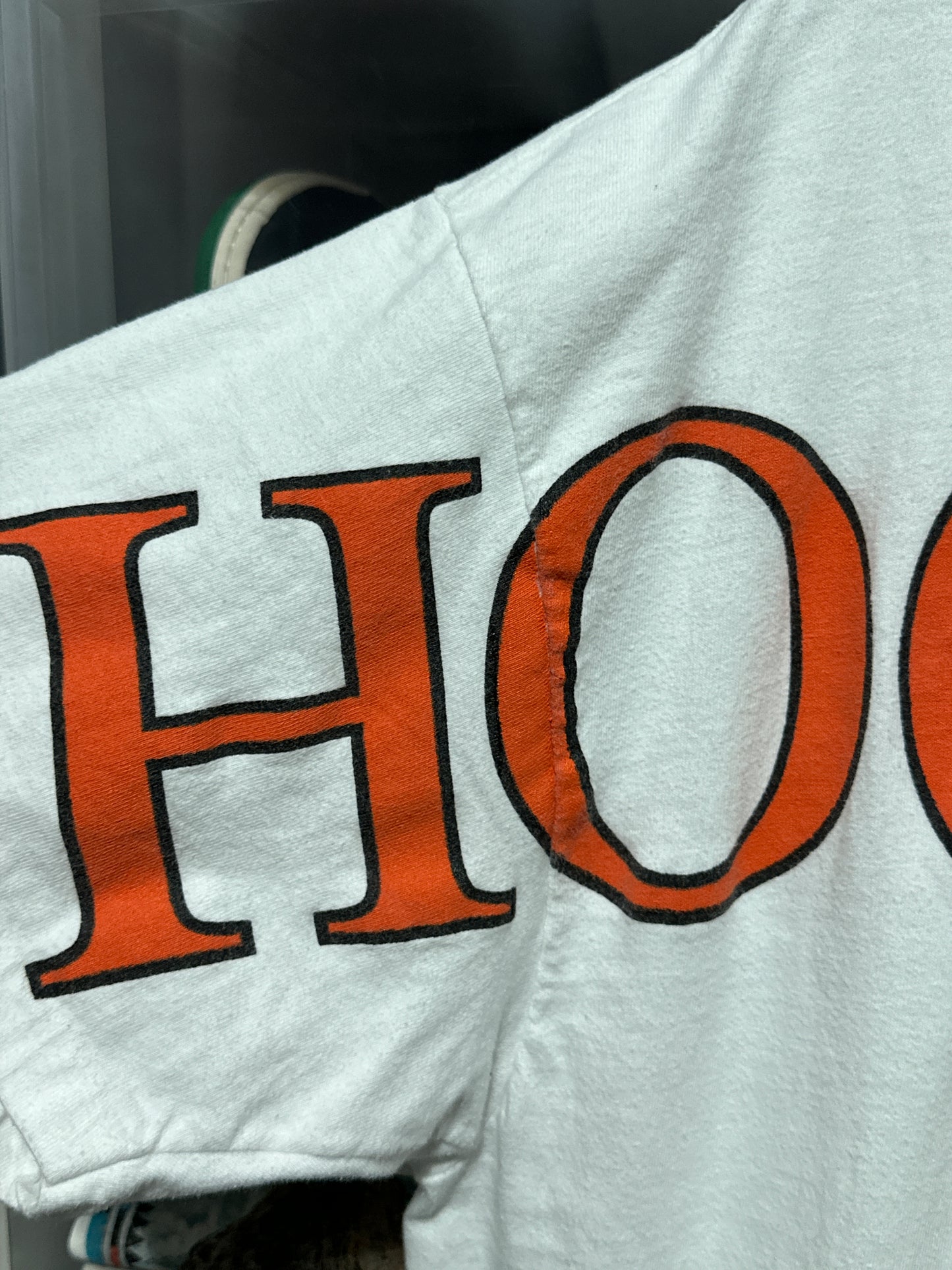 90s Hooters Mega Print Graphic Tee XL