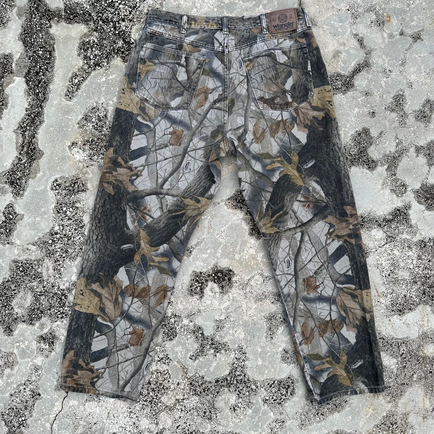 Wrangler x Realtree Camo Double Knee Jeans 36x32