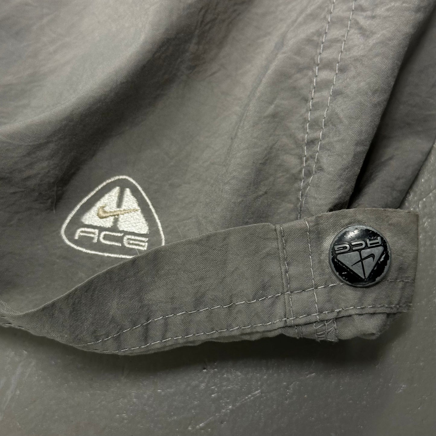 Vintage Nike ACG Baggy Parachute Pants Large