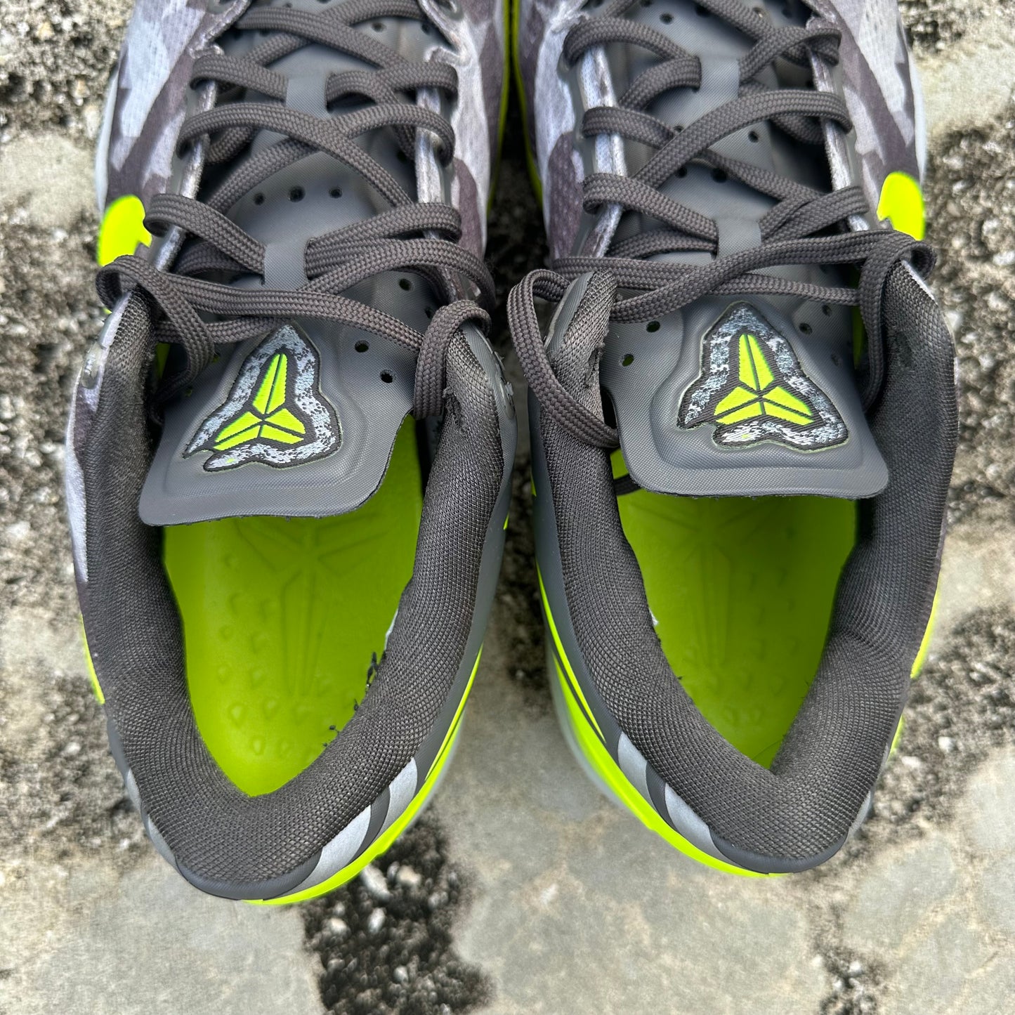 Nike Kobe 8 System Size 9.5 Grey "Camo Volt" 555035-063 Men Basketball Shoes