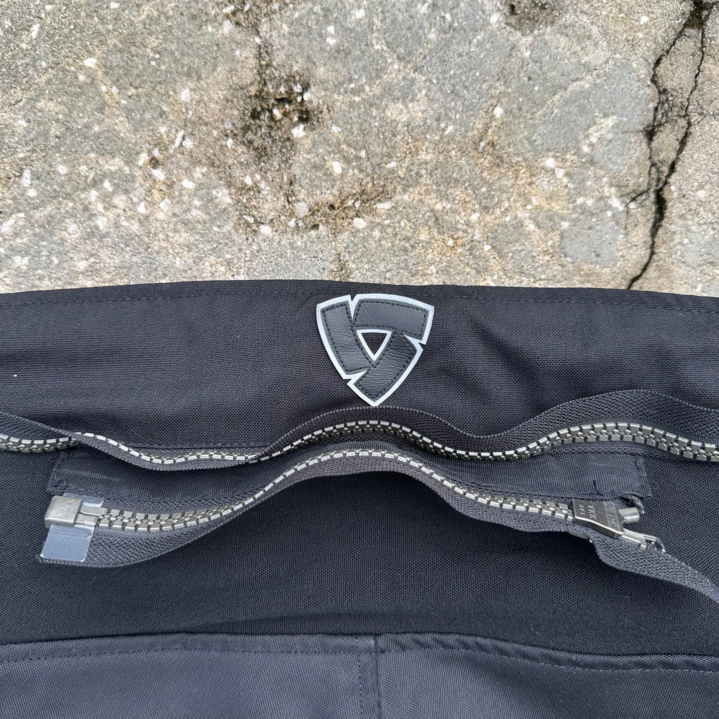 Rev'It Motorcycle Pants Black Hydratex 3L Weatherproof Rider Gear EUC XL