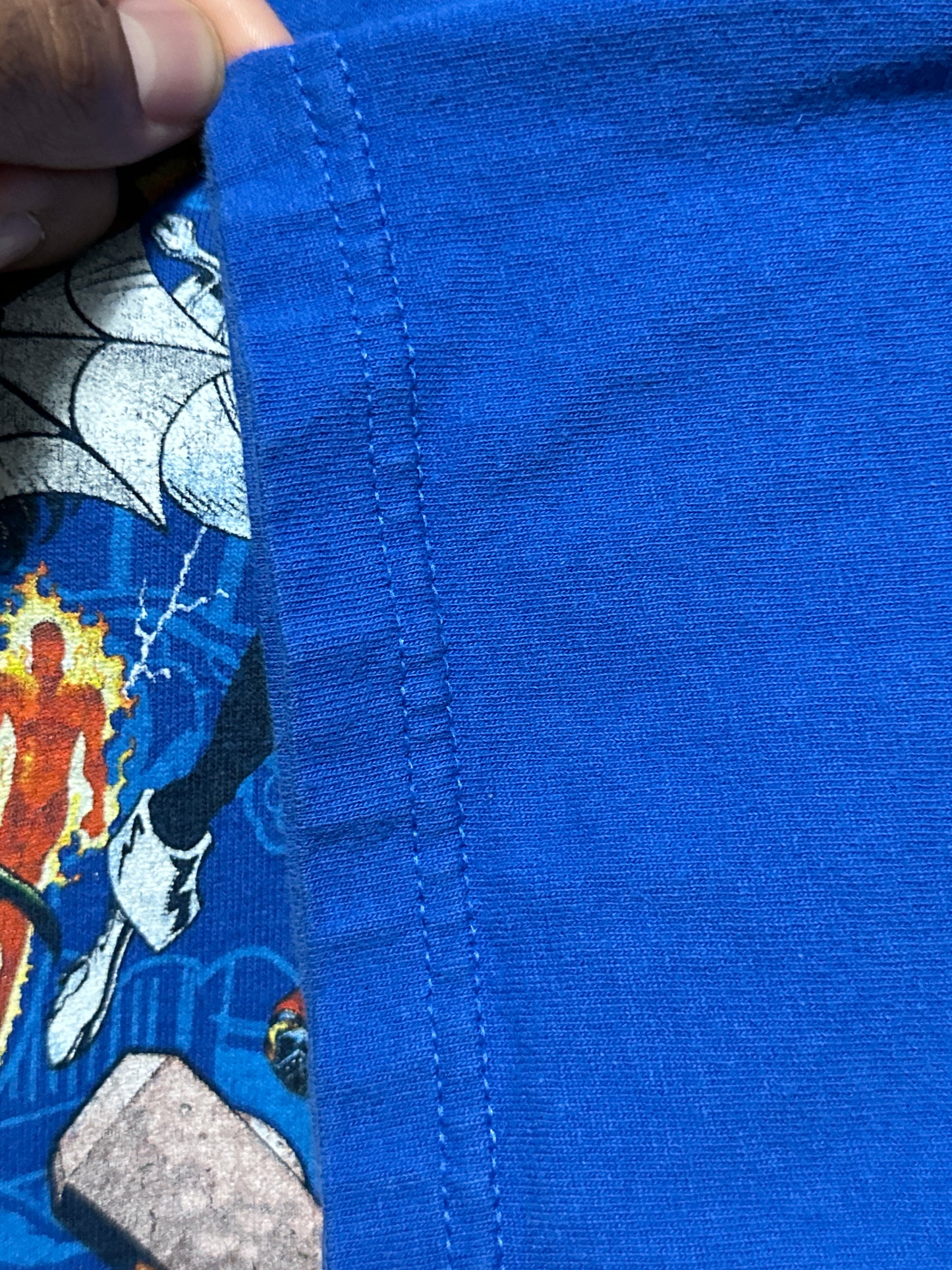 Y2K Mad Engine Marvel Avengers Heroes Big Print Graphic Tee Medium