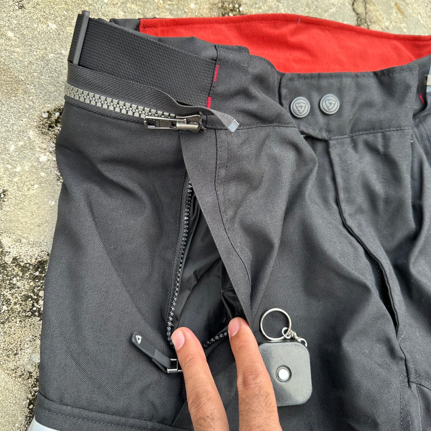 Rev'It Motorcycle Pants Black Hydratex 3L Weatherproof Rider Gear EUC XL