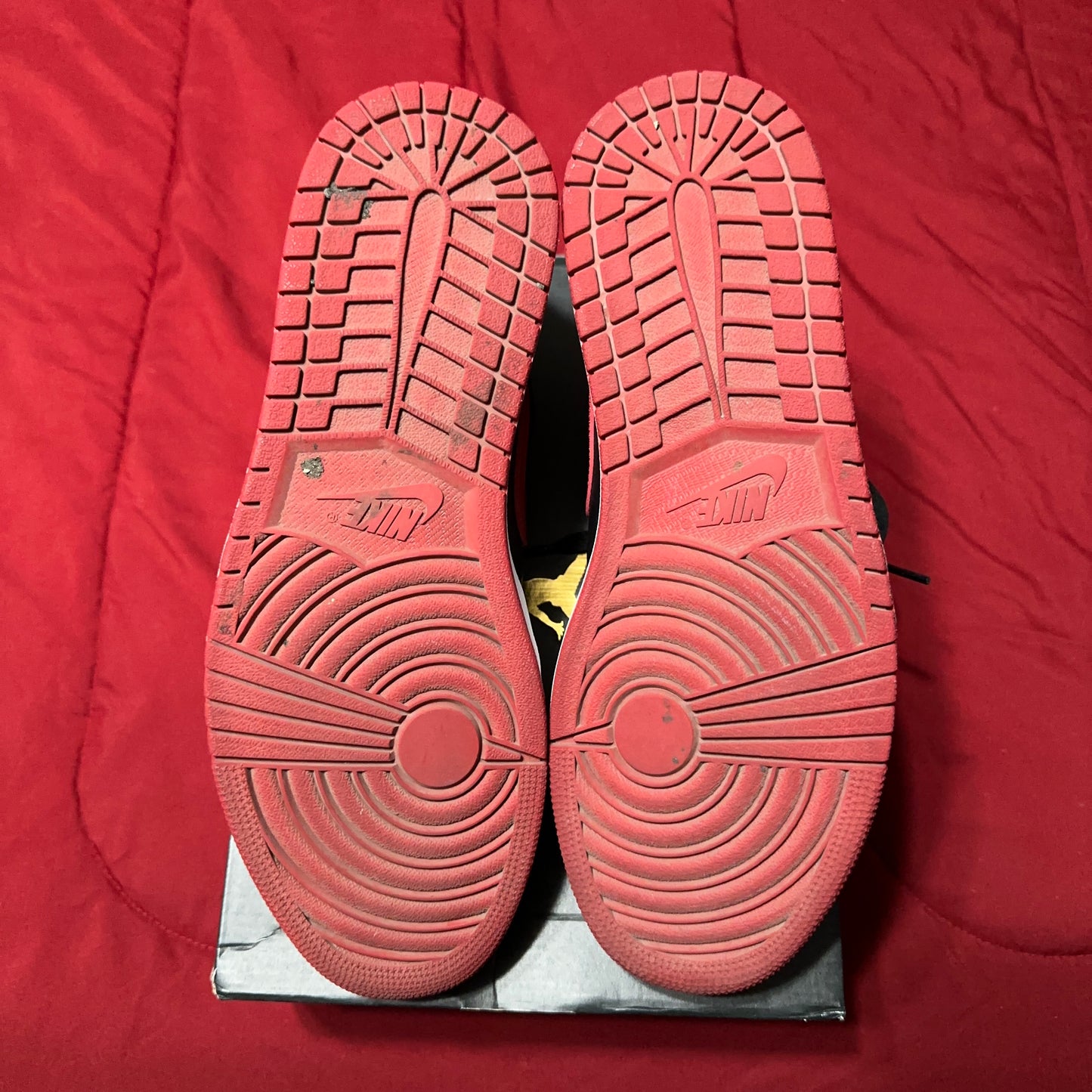 Air Jordan 1 Low Reverse Bred Size 10.5 With Box 553558-606 Great Condition