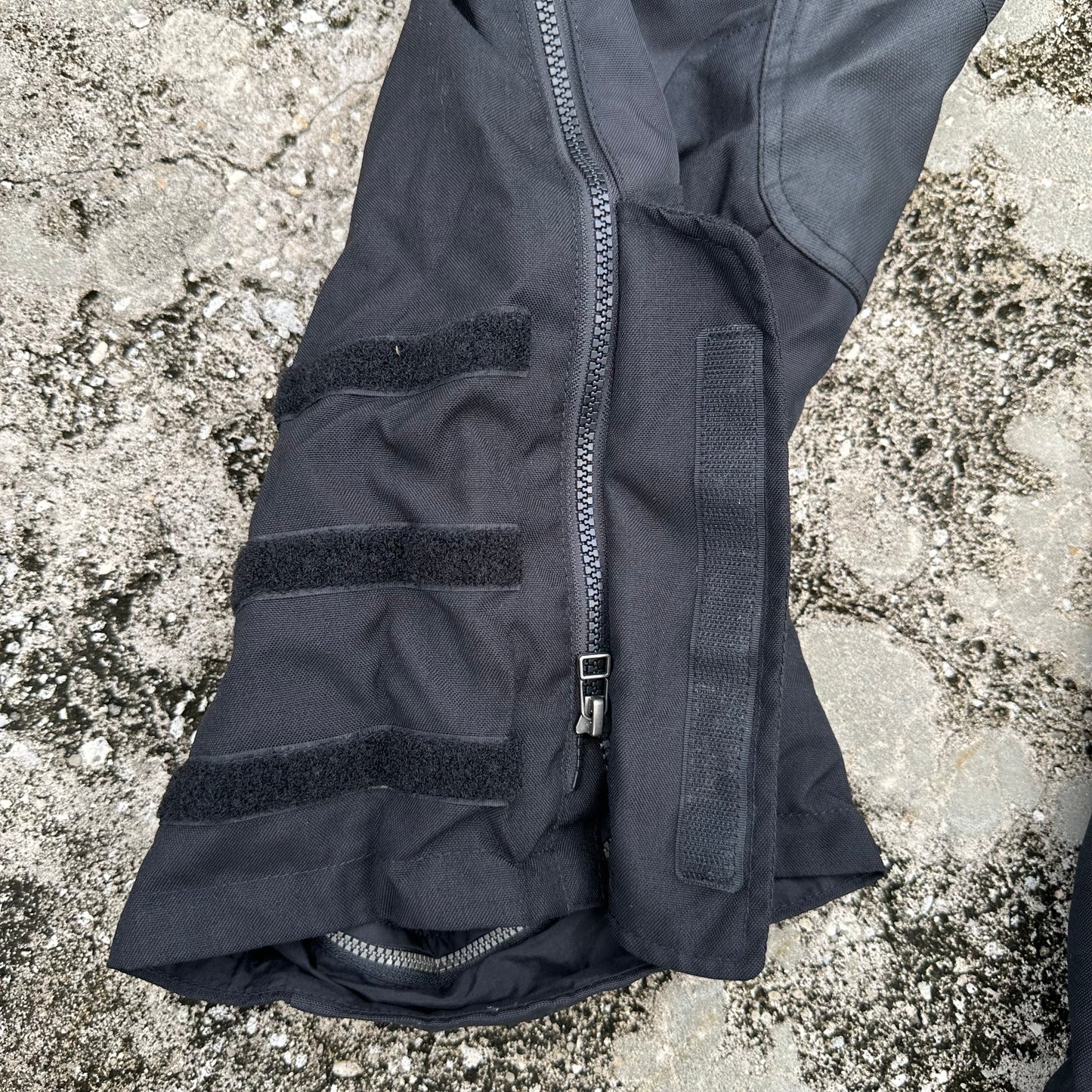 Rev'It Motorcycle Pants Black Hydratex 3L Weatherproof Rider Gear EUC XL