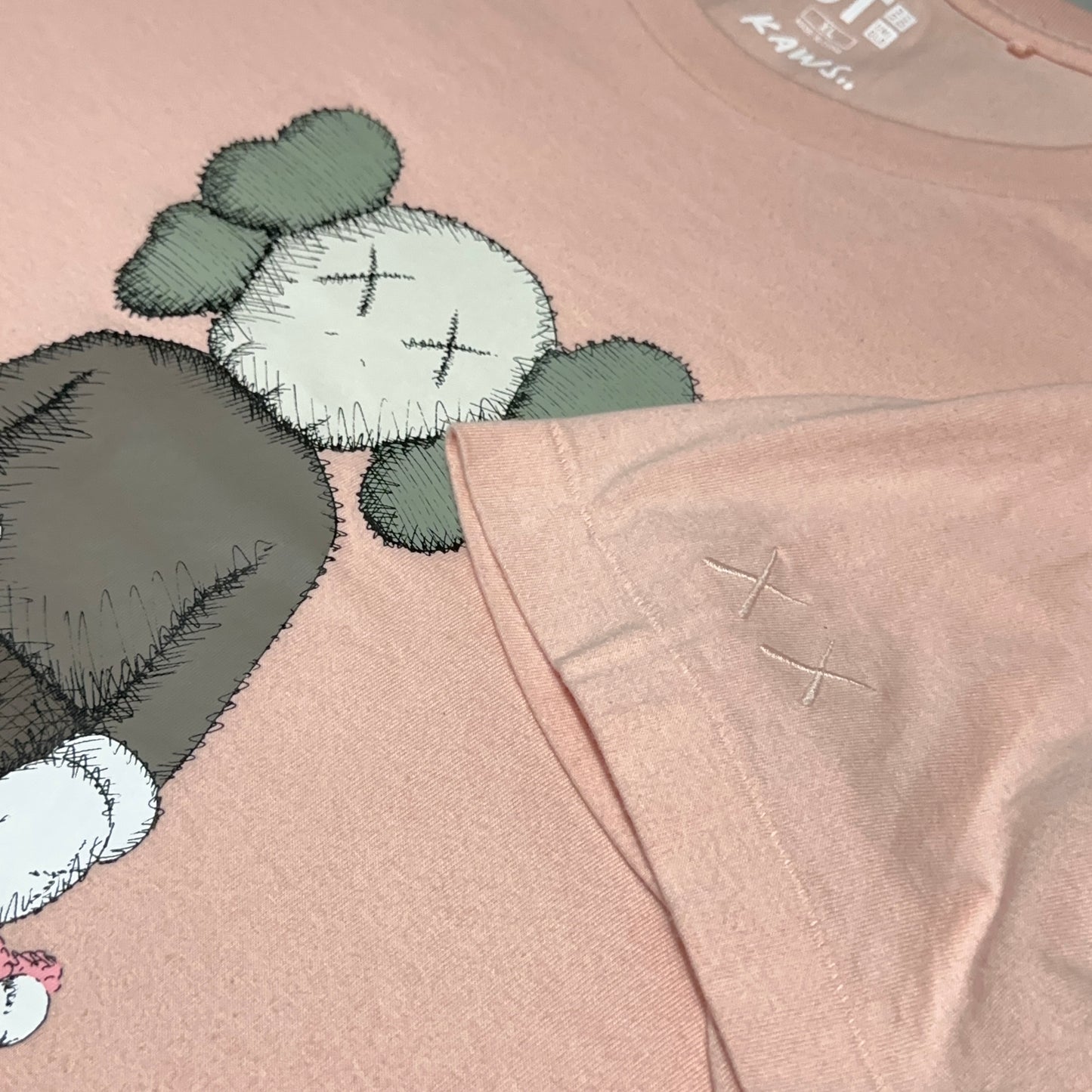 KAWS x Uniqlo Pink Companion Graphic Tee XL