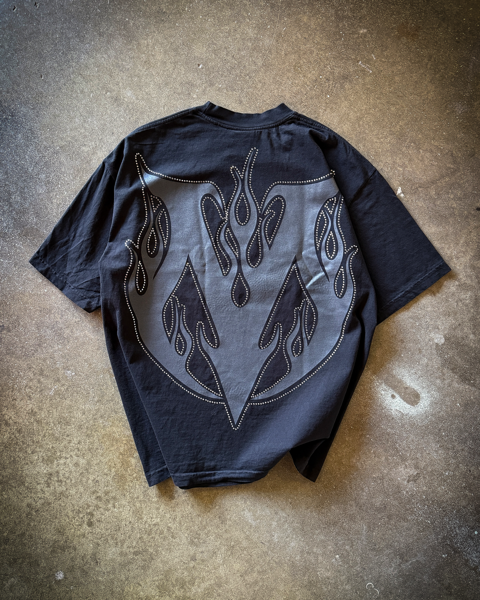 VALOIR MADE SCREW MOUTH RHINESTONE TEE