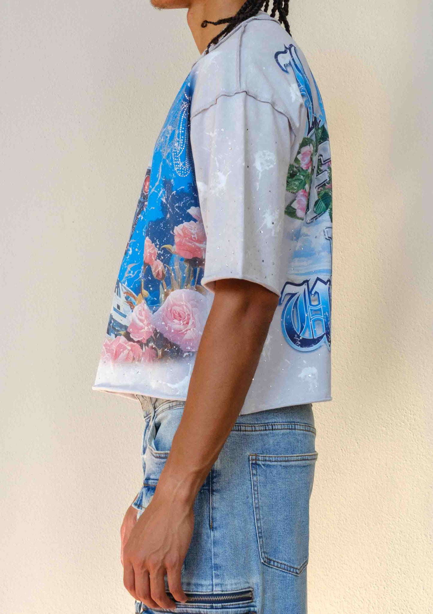 FIRST ROW LOST UTOPIA BLOSSOM CROPPED  TEE