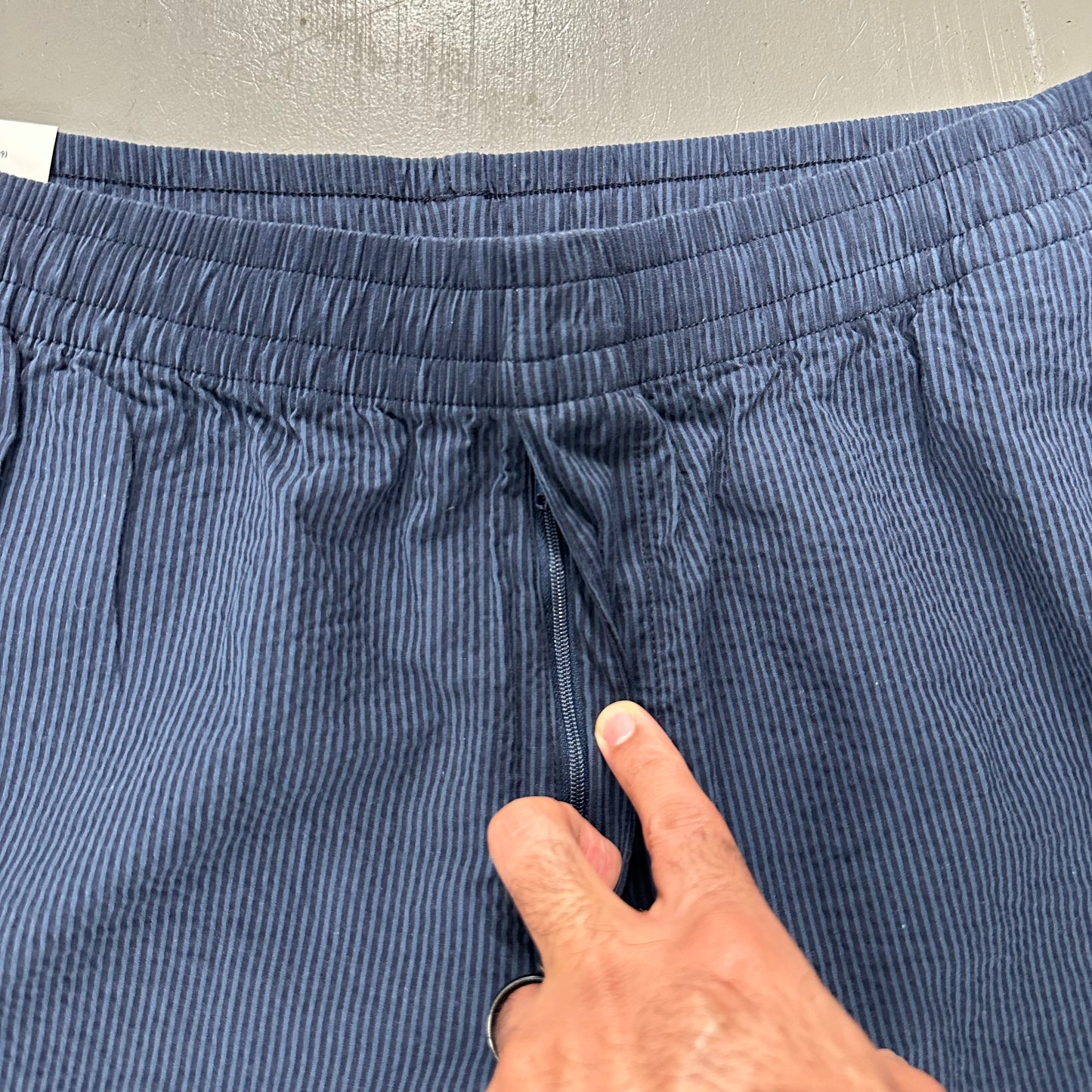 Uniqlo Stretch Easy Shorts Seersucker Size XL