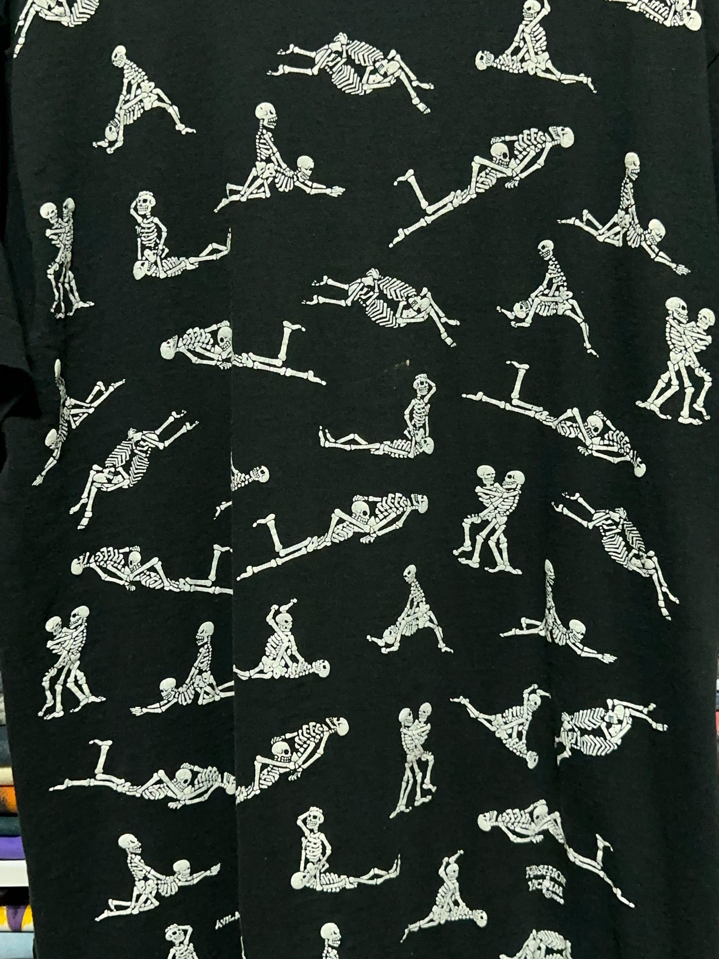 90s Fashion Victim Skeleton Sex All Over Print Graphic Tee Large