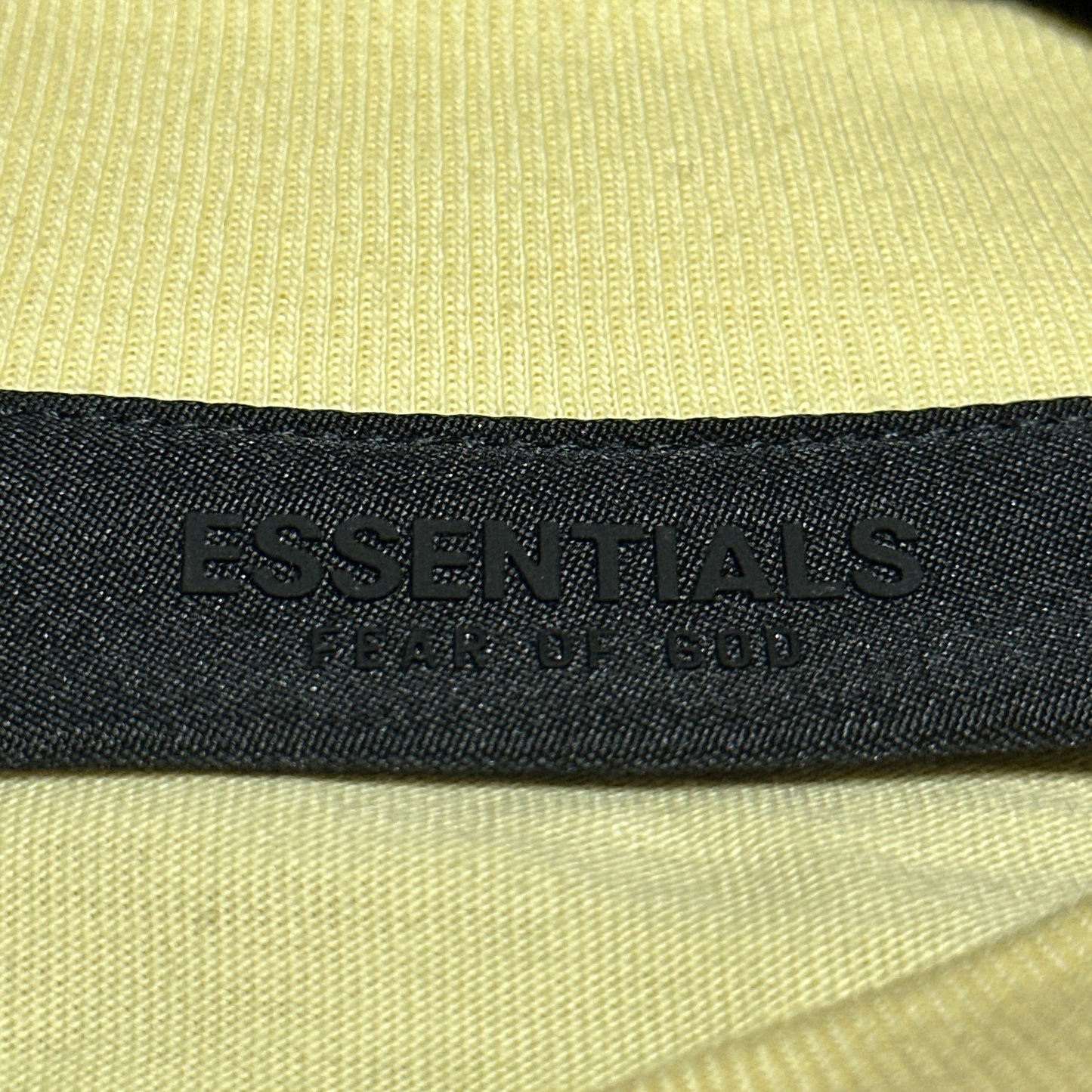 Fear Of God Essentials Crewneck T-Shirt Medium