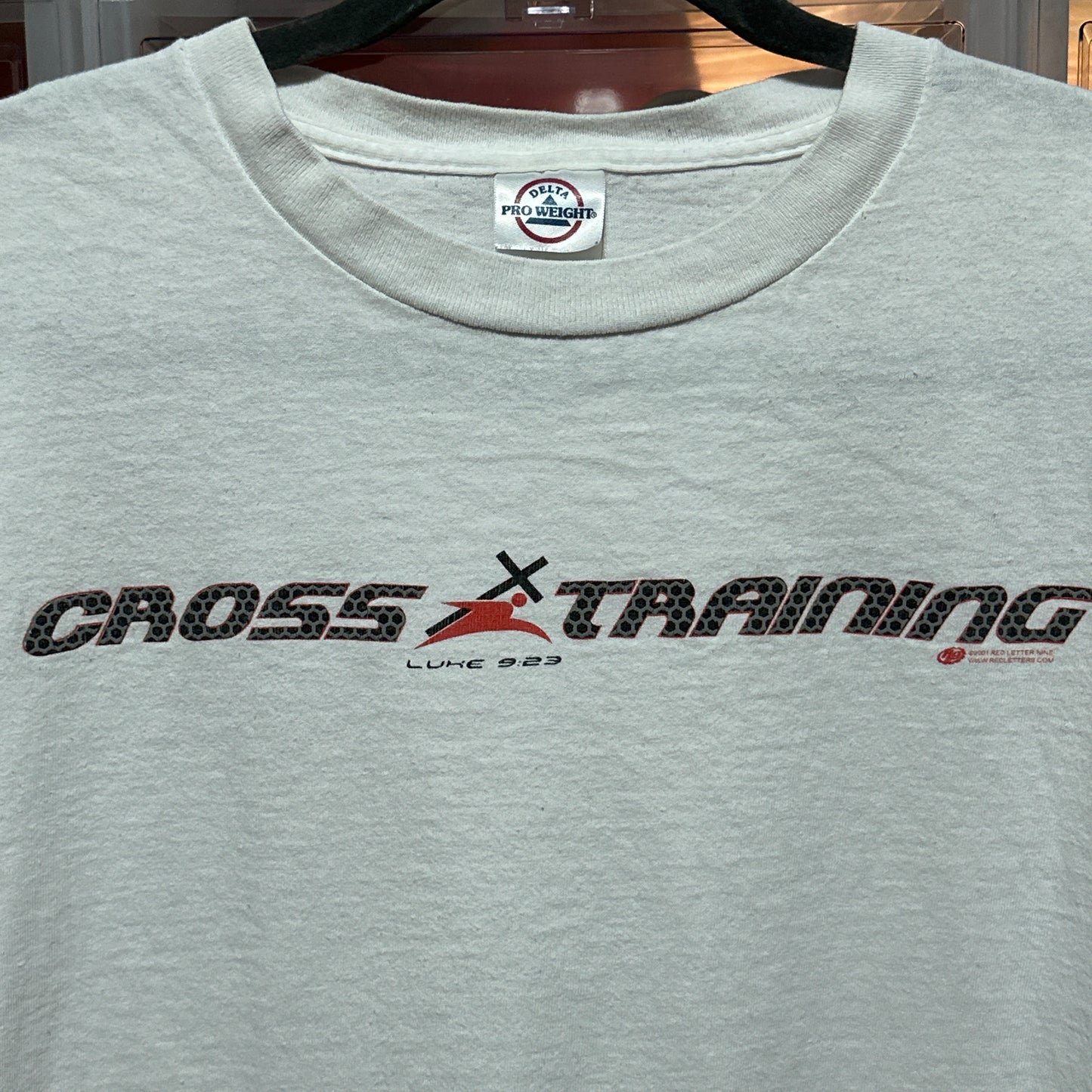 Vintage Cross Training Christian Graphic Bible Verse Jesus T-Shirt XL