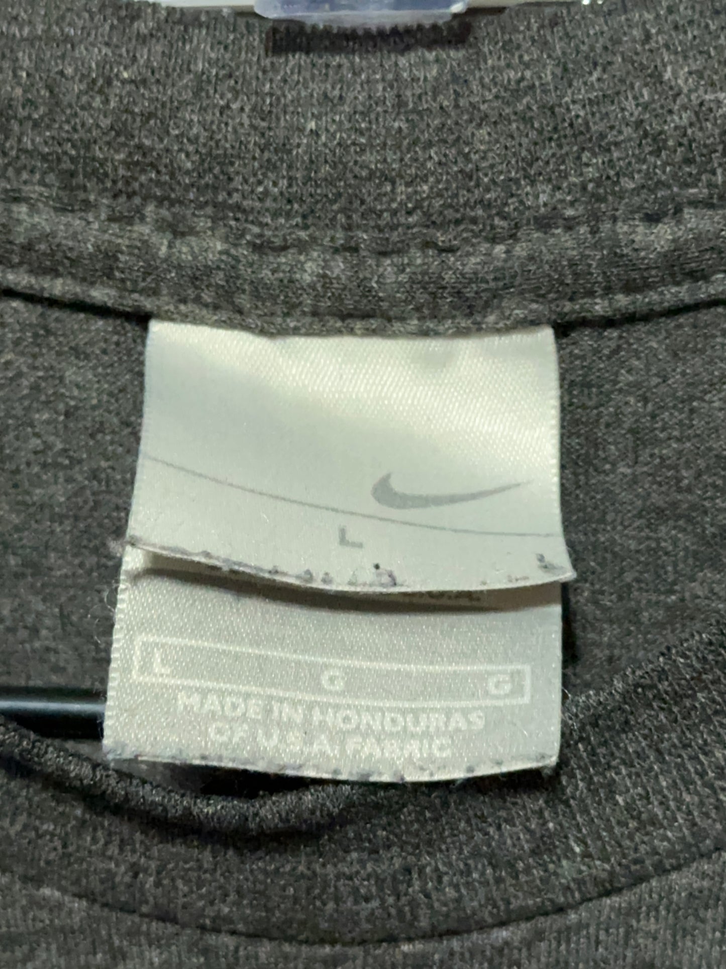Vintage Nike Embroidered Swoosh Essential Logo Tee Large