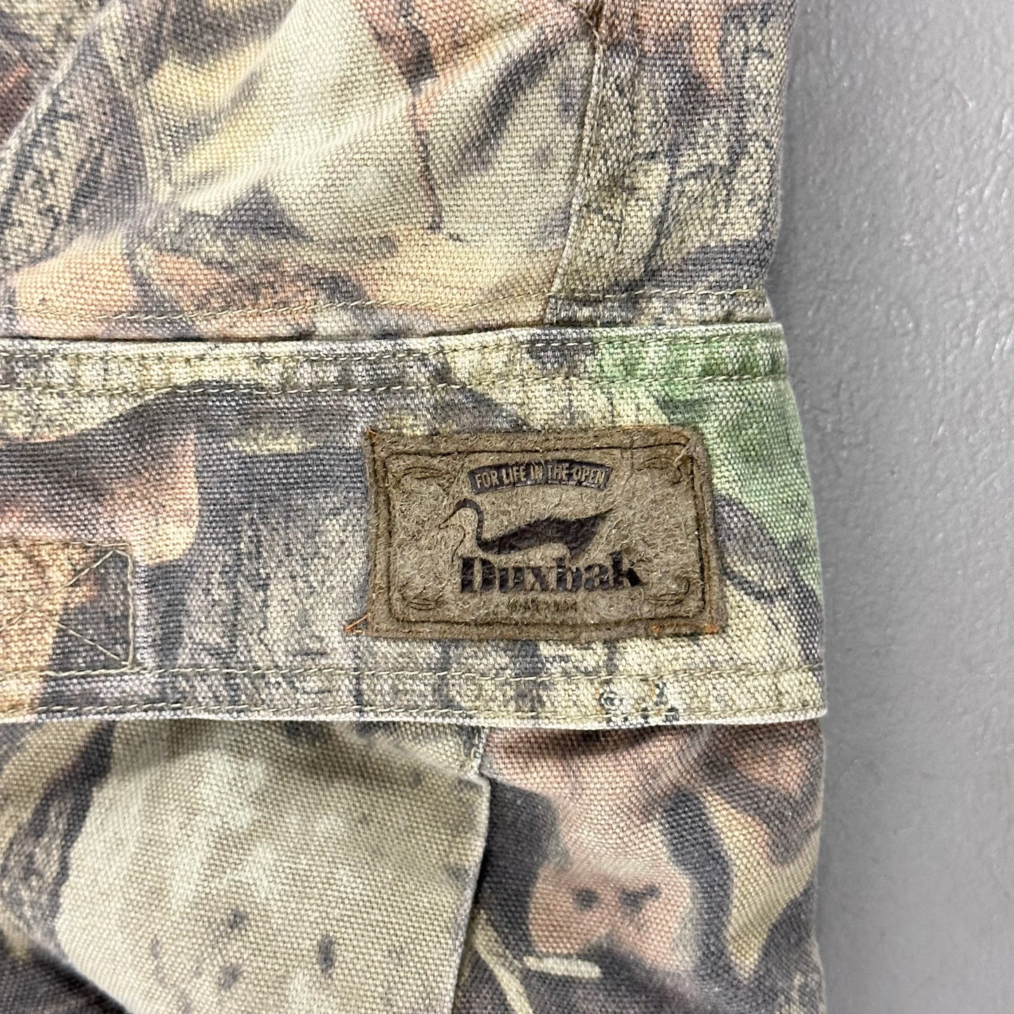 Vintage Duxbak Camo Cargo Shorts Size Large