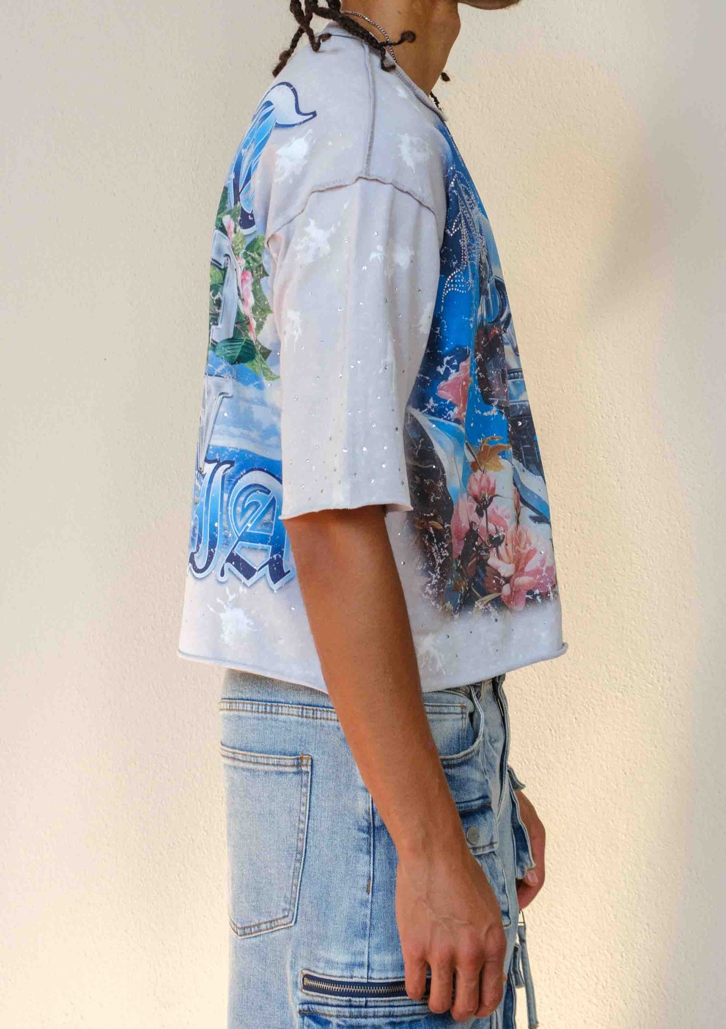 FIRST ROW LOST UTOPIA BLOSSOM CROPPED  TEE