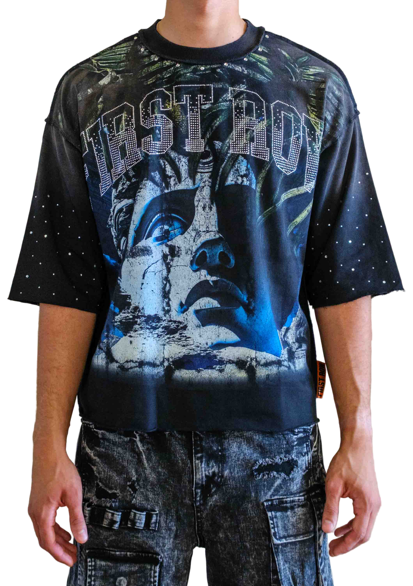 FIRST ROW LOST UTOPIA MYTH CROPPED  TEE