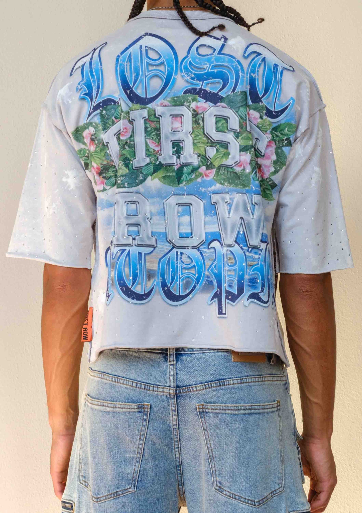 FIRST ROW LOST UTOPIA BLOSSOM CROPPED  TEE